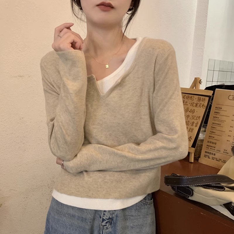 Fake Two-Piece Knitwear for Women in Autumn and Winter, Niche Korean Style, Gentle Style, Contrasting Color, Bottoming Knitwear