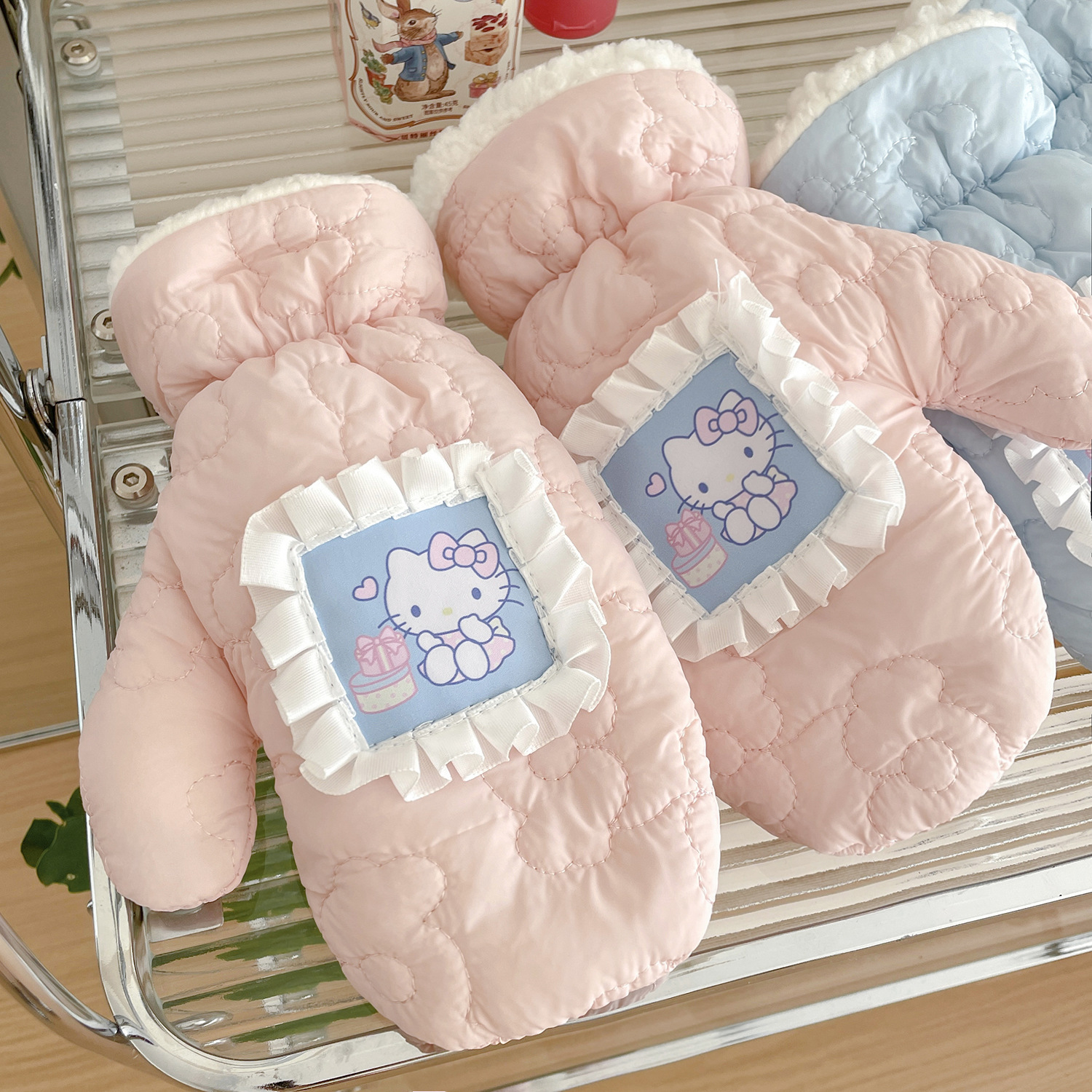 Patch KT cat quilted gloves winter student cute girl heart riding cold-proof warm lightweight cotton gloves