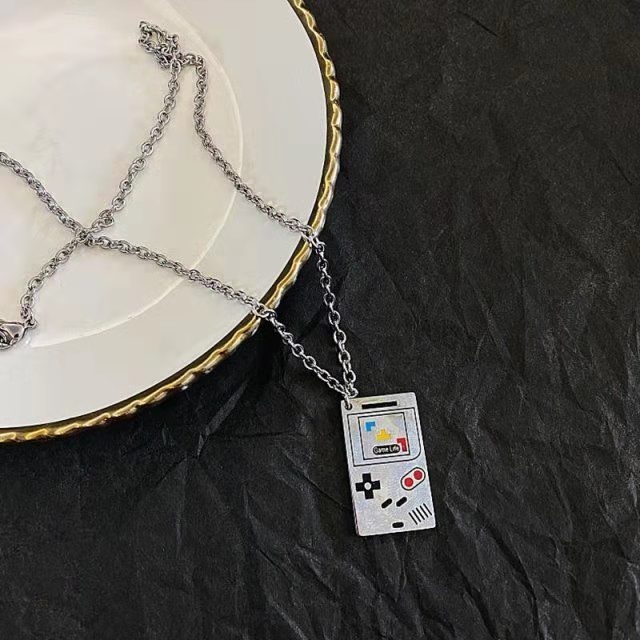Trendy brand personalized controller pendant mini game console necklace men and women, street hip-hop accessories for_voghion.com