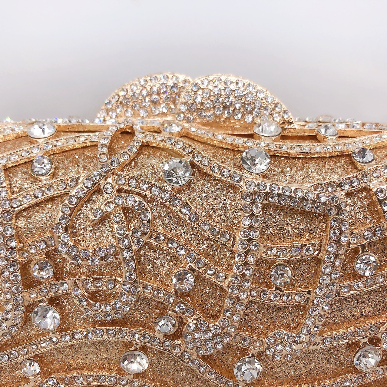 Túi clutch nữ đính đá dạ hội hộp cứng cầm tay — Màu đen