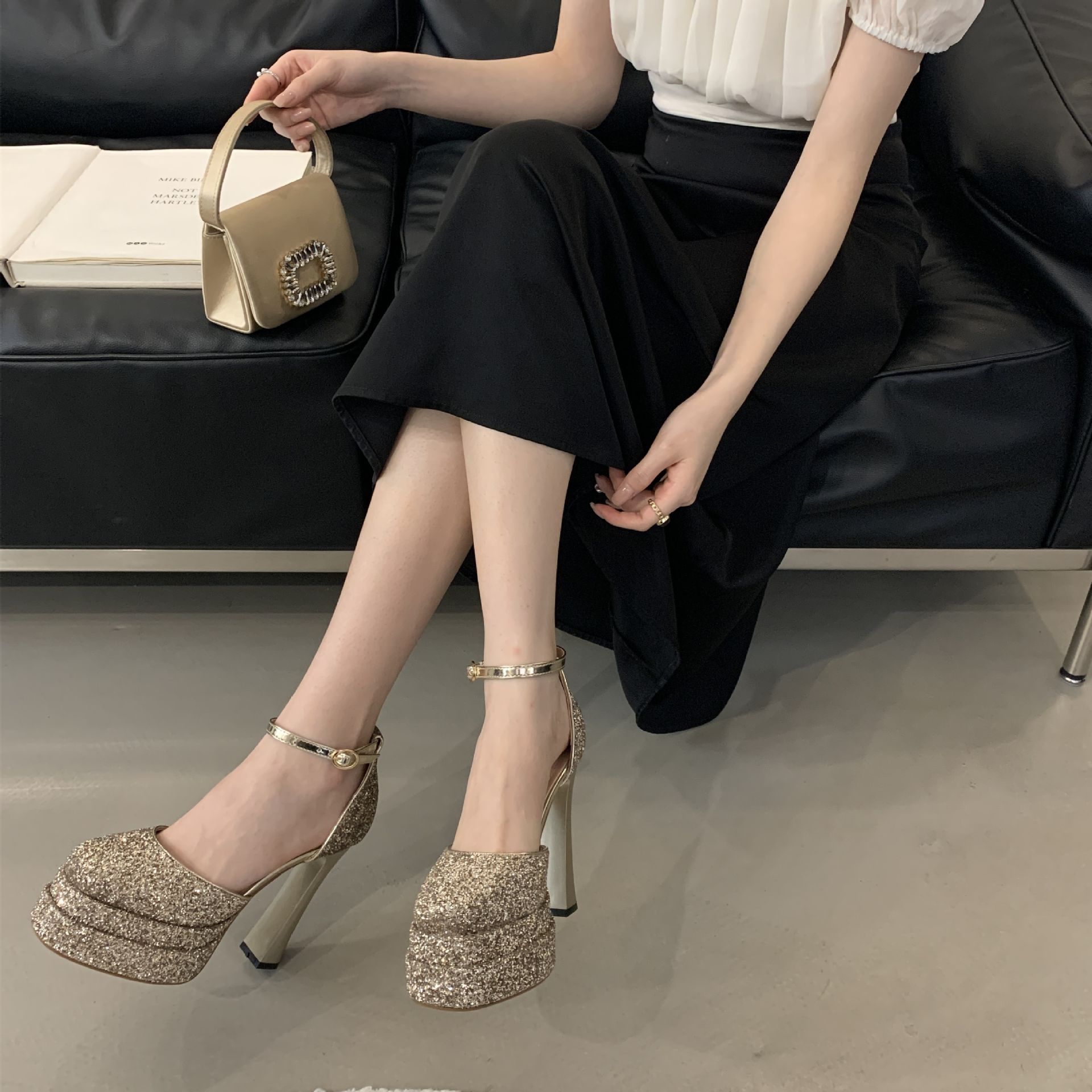 Giày cao gót nữ gót thô đế dày hai lớp chống thấm nước thời trang mới 2024 — Màu đen chi tiết 9