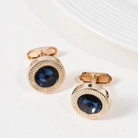 项链;胸针;袖扣