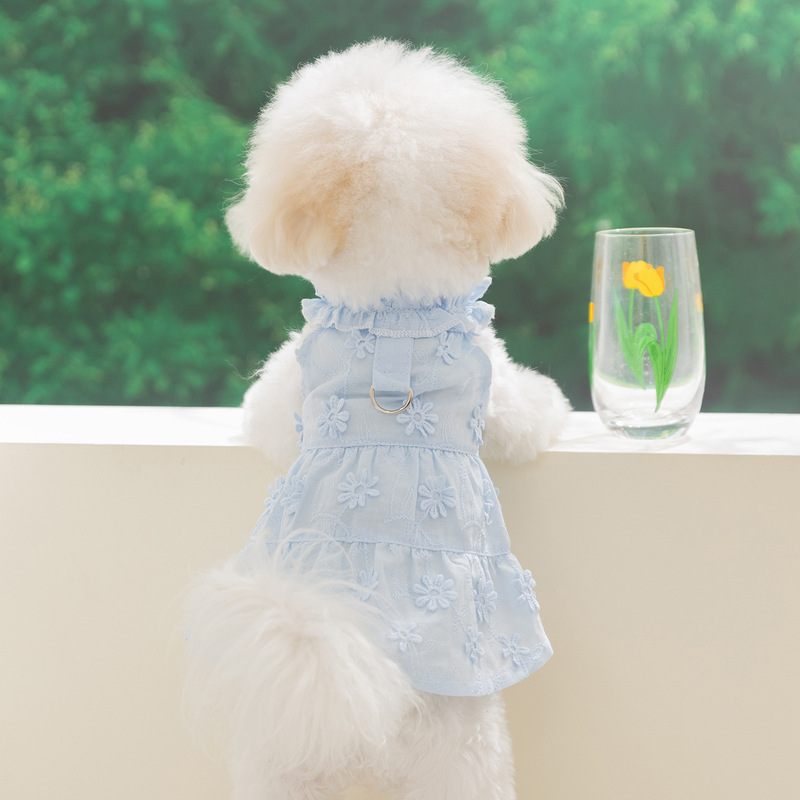 26 New Spring and Summer Pet Clothes, Leash-Compatible Dresses, Thin Breathable Summer Dresses, Suitable for Cats and Dogs