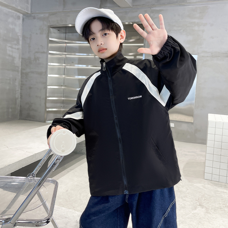 Chaqueta cortavientos para niños de primavera 2025 modelos de primavera y otoño versión coreana del nuevo estilo de los niños chinos y medianos