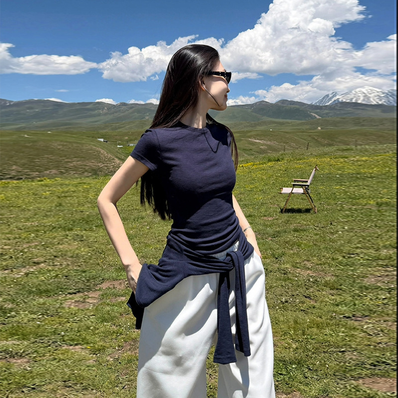 YOUYE Thirteen Lines Women's 2026 Summer Short-Sleeve T-Shirt, Korean Style, Fitted Shoulder, Slim-Fit Base Shirt, Trendy Top for Women YOUYE Thirteen Lines Women's 2026 Summer Short-Sleeve T-Shirt, Korean Style, Fitted Shoulder, Slim-Fit Base Shirt, Trendy Top for Women