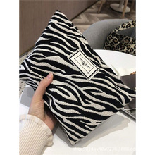 B 33932 Leopard zebra makeup bag ���y���R�y���y�ռ{��