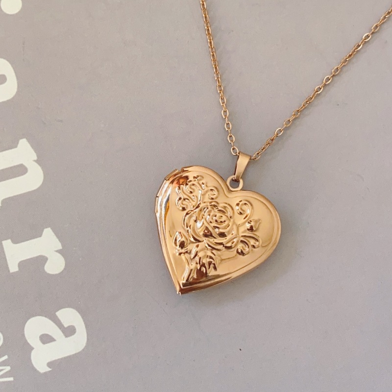 Unisex Gender Plating Design 18K Gold Plated Rose Gold Plated White Gold Plated 316 Stainless Steel  Ion Plating (IP) Heart Shape Rose IG Style Locket Necklace For Unisex