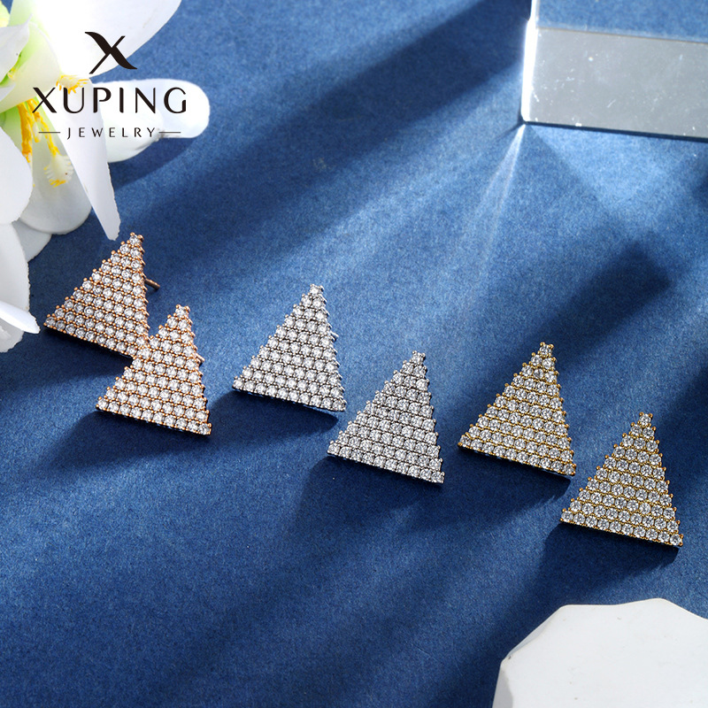 Joyería Xuping coreana flashing pendientes triangulares lujosos pendientes geométricos de alto nivel fríos para mujeres verano
