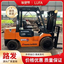 外贸出丰田5吨叉车3节门架升高4米5二手丰田3吨5吨外贸专供电动