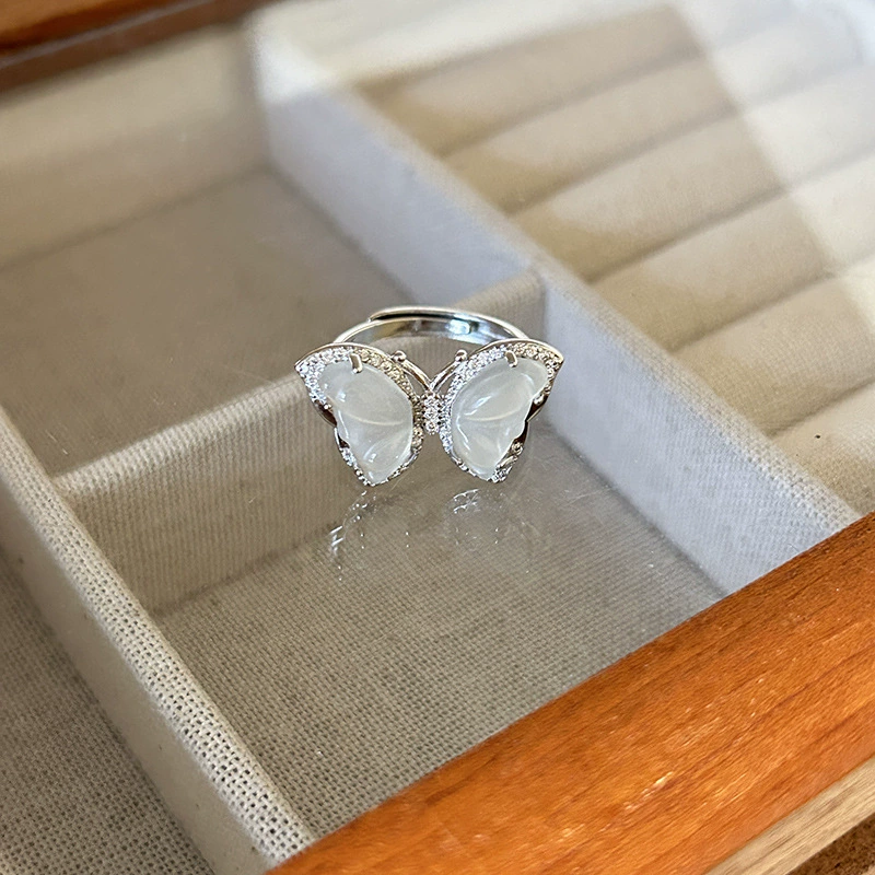 Ring Universal zirconium, diamond-encrusted, light-luxury style