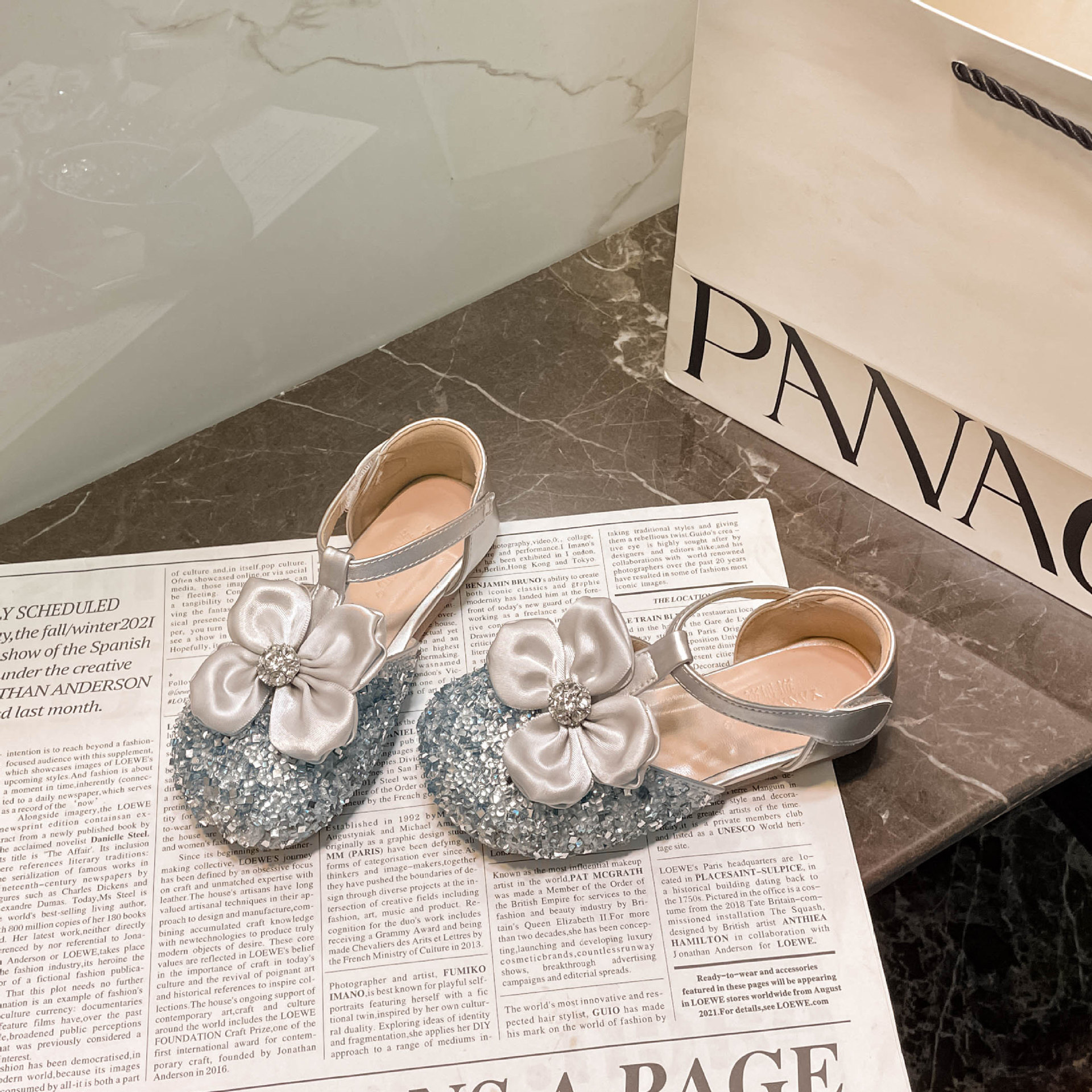 Zapatos de princesa de niñas 2026 zapatos de cristal primavera y otoño nuevos zapatos de diamante de flores zapatos de cuero de niñas de talón plano zapatos de sola suave image 7