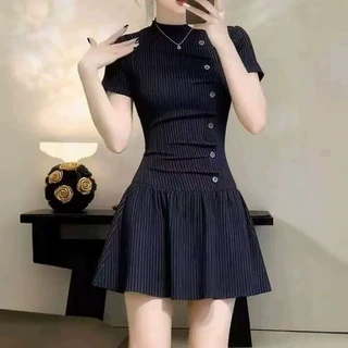 藏蓝色条纹收腰连衣裙女设计感小众短袖a字显瘦短裙时尚夏季洋气