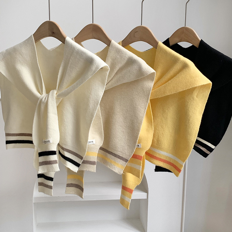 Nudo de punto, chalelas de mujer coreana, aire acondicionado de color sólido, primavera y verano, collar falso para proteger el cuello.