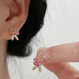 925银针粉色蔷薇珐琅花朵耳钉小众轻奢高级感微镶锆石新款耳饰女