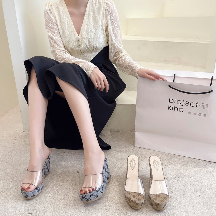 Sandali con cinturino singolo casual moda trasparente con tacco alto vintage da donna con tacco alto e commercio estero transfrontaliero Aliexpress_voghion.com