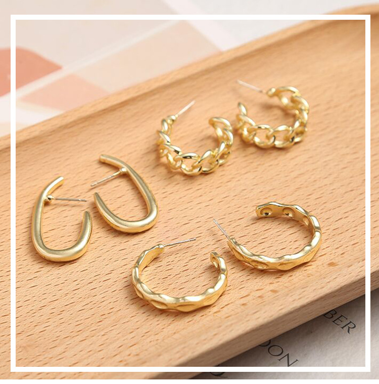 simple geometric hollow chain Cshaped stud earrings wholesalepicture4