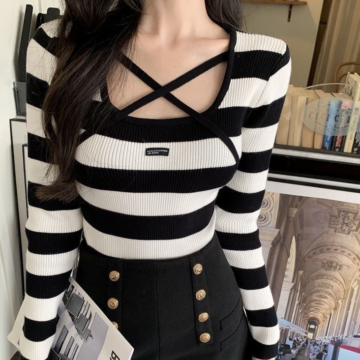Design Spice Girl Cross Square Collar Long Sleeve Knitted Base Shirt Women's Slim-fit Slimming Spring New Style Trendy Inner Top