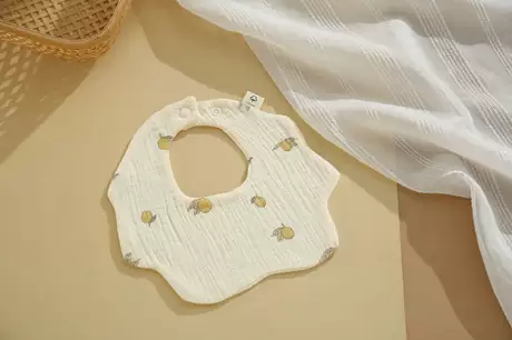 Little lemon (petal bib)