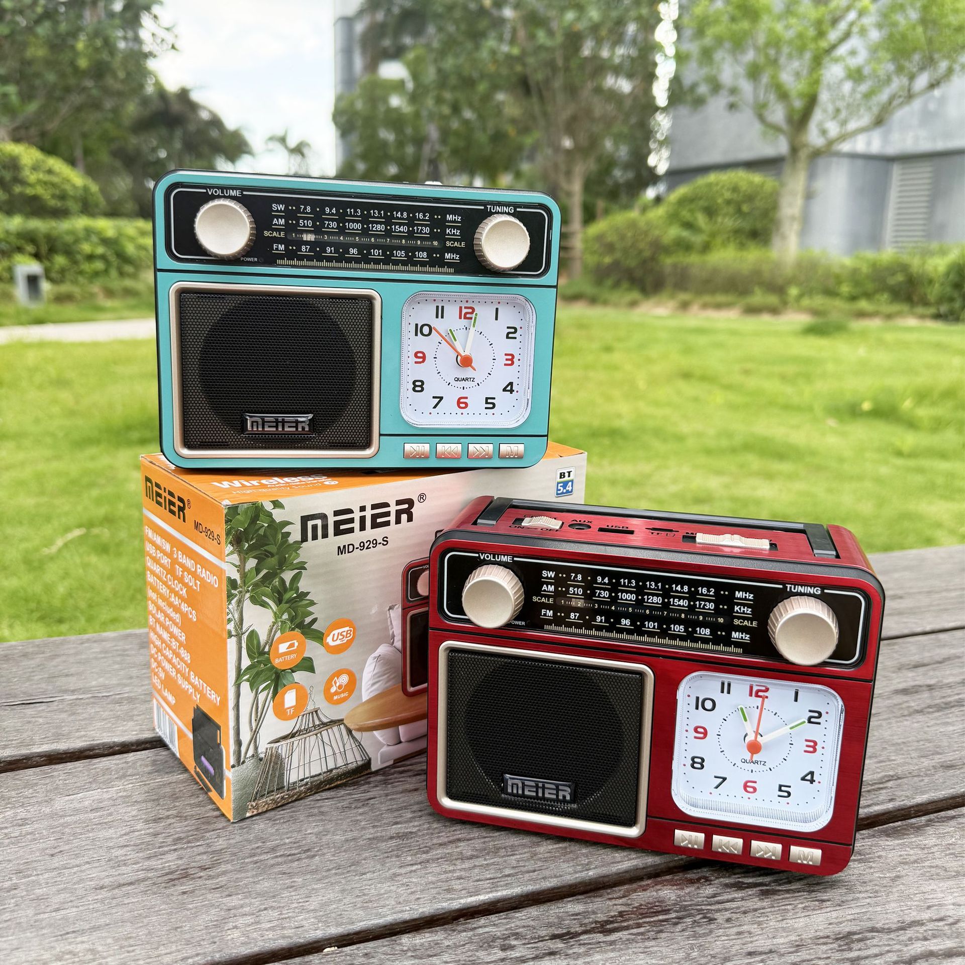 MD-929-S solar retro transfronterizo Bluetooth audio linterna exterior portátil con reloj radio portátil