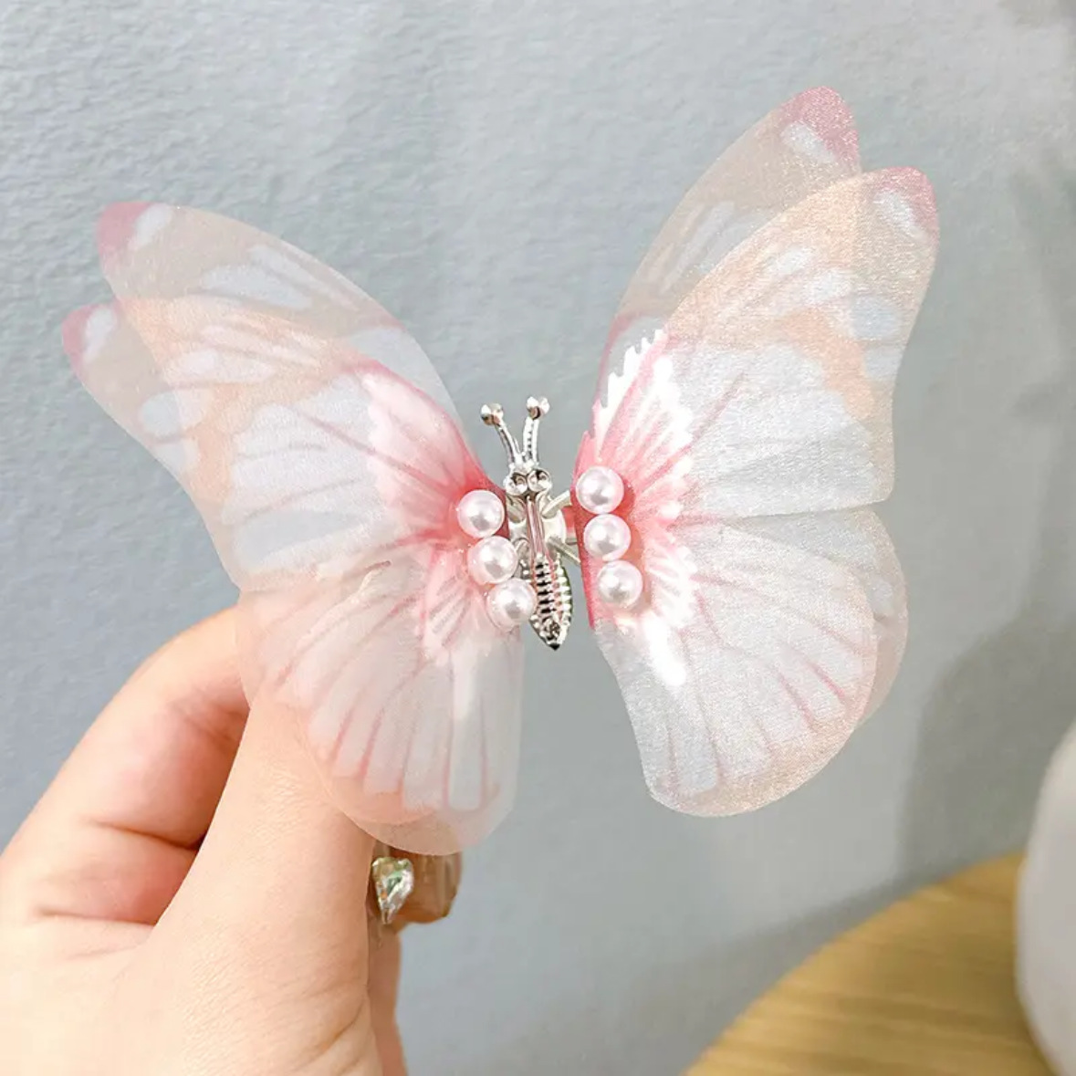 Plastic Material Women's Fairy Style Butterfly Plastic Hair Clip