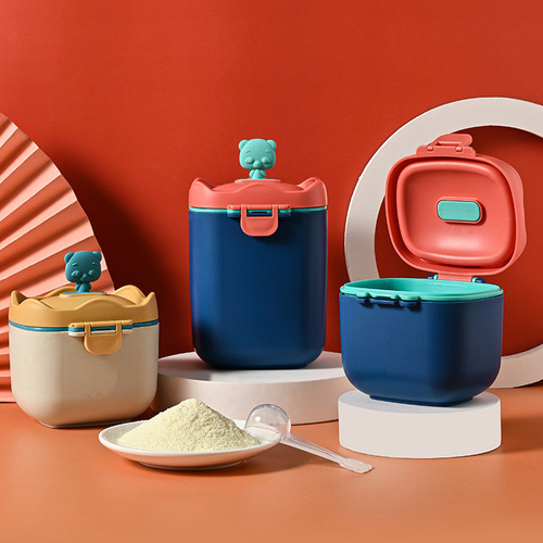 Infant milk powder box portable travel sealed moisture-proof storage tank baby food rice powder box packed milk powder compartment 