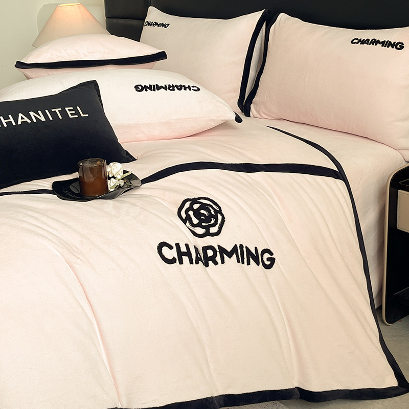 Invierno engrosado de cuatro piezas de terremoto de coral brida de terremoto cubierta de sábanas de cama de cama de estilo de cama de tres