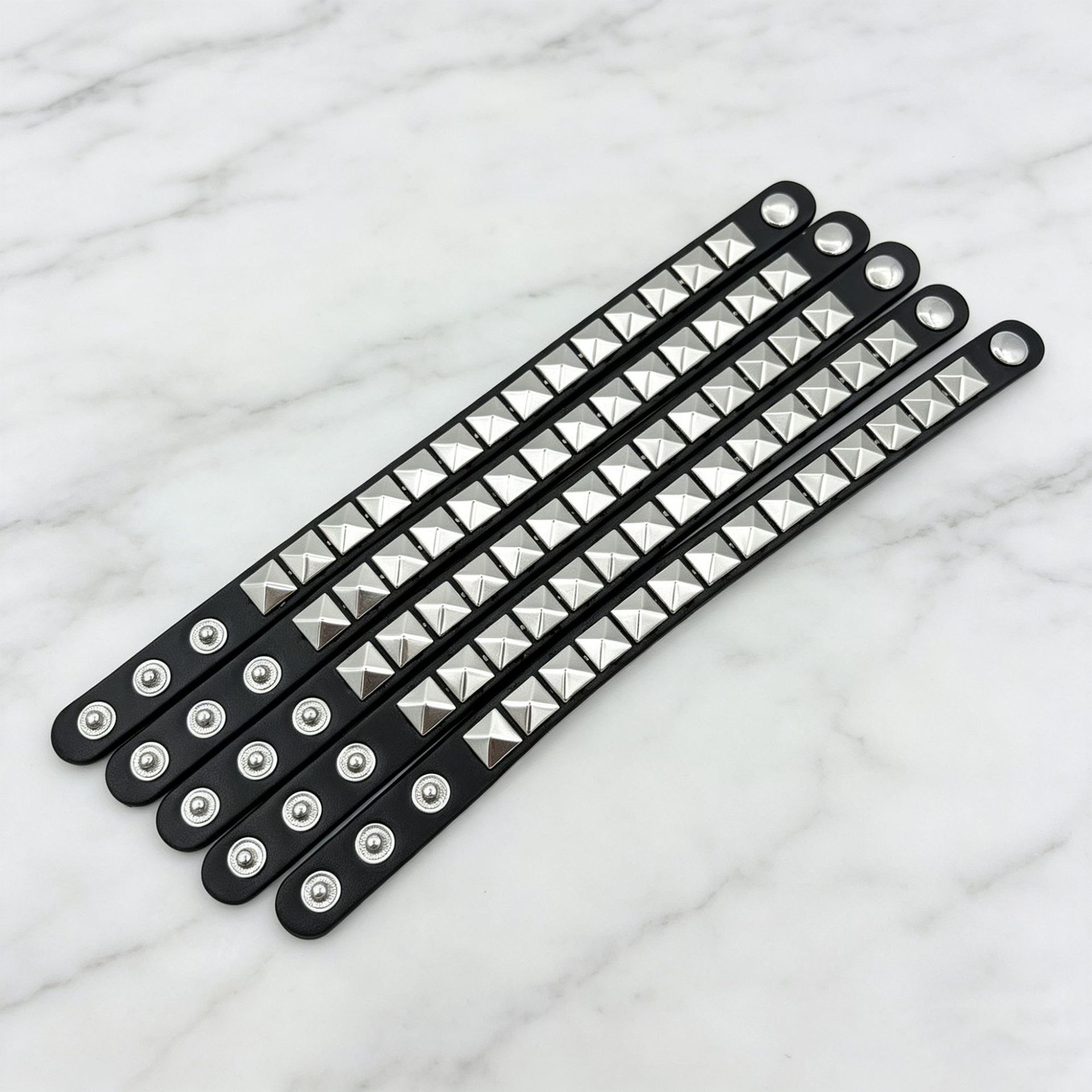 Cross-border European and American punk single-color square stud bracelet, personalized rivet fashion casual adjustable decorative accessory