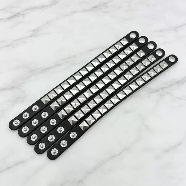 Cross-border European and American punk single-color square stud bracelet, personalized rivet fashion casual adjustable decorative accessory