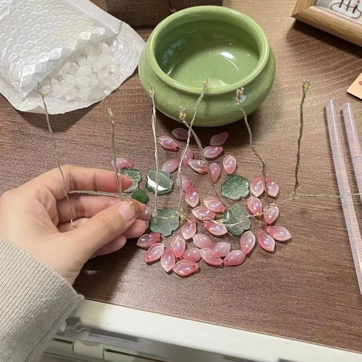 Lámparas de loto hechas a mano DIY adornos materiales hechos a mano para dar a la novia un regalo de atmósfera de nicho creativo de alto nivel image 4