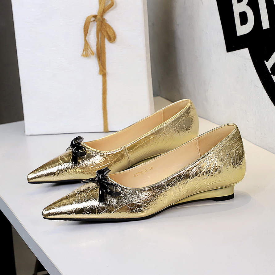 7200-H81 Hepburn Light Luxury Wedge Versatile Shallow Mouth Bowknot High-End Elegant Pointed Toe Women's Single Shoes_vogvips.com