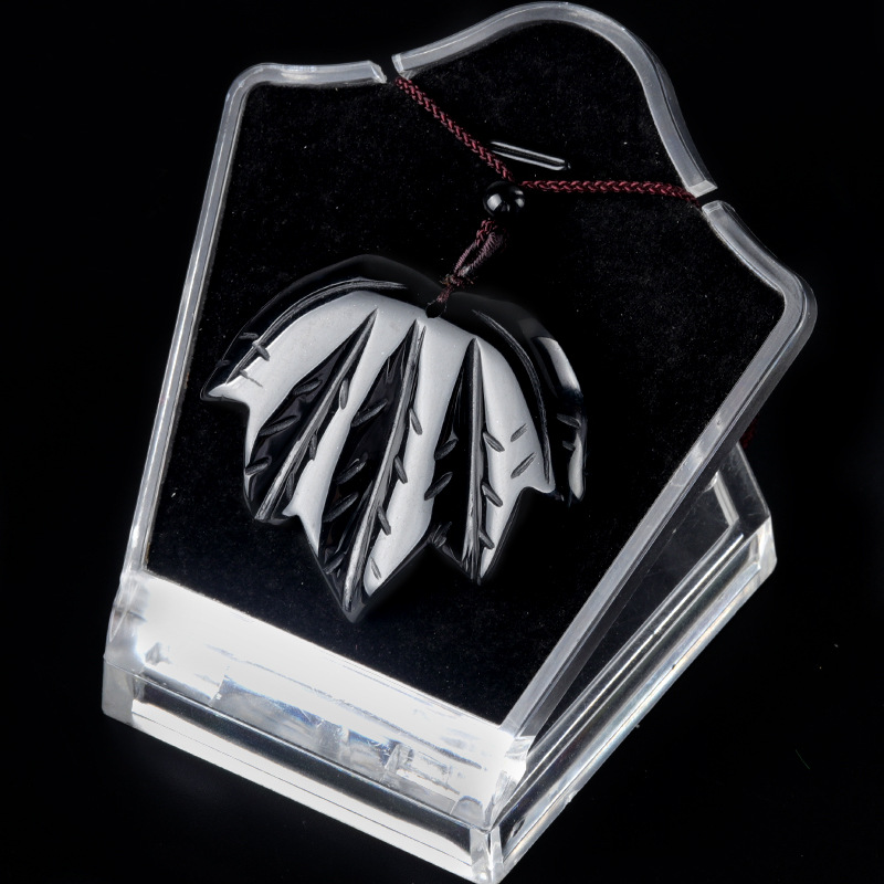 1689-piedra de ágata de cristal natural collar de hoja de arce canadiense piedra de ojo de tigre collar de hoja de cristal Rosa suministro transfronterizo