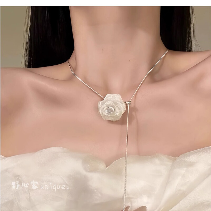 [Flowers for a Long Time] Super Fairy Mesh Rose Flower Long Necklace Pullable Choker Clavicle Chain Accessories Autumn and Winter