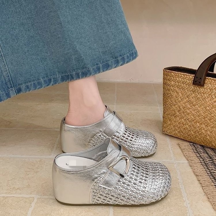 9cm de altura dentro de las zapatillas de media cabeza para mujeres verano 2026 nuevo pequeño hueco de fondo grueso tejido respirado zapatillas frías