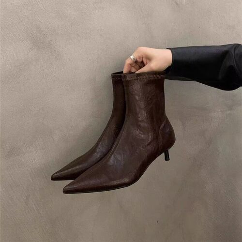 French-style pointed cat small shoes with slim boots 2025 light luxury retro minimalist monochrome temperament pointed short boots