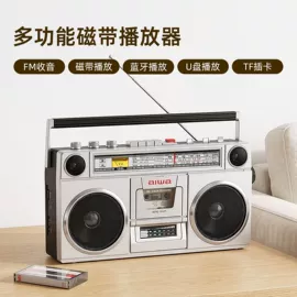 CD机;收音、录音机;黑胶唱片机