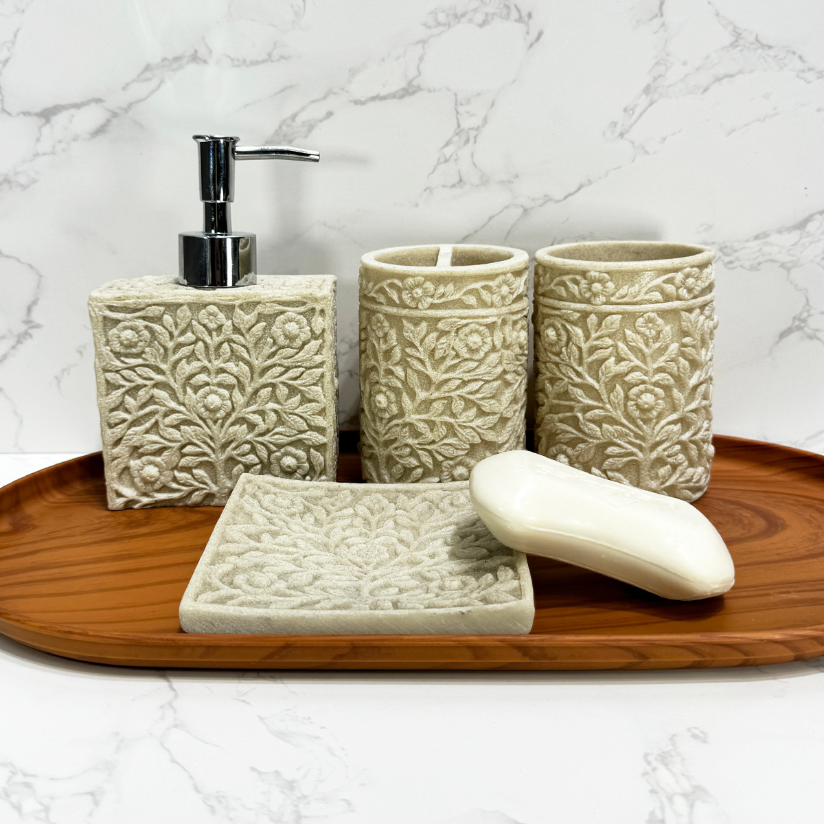 Baño del hotel de cuatro piezas de baño de resina de arena y grava set de baño de enjuague bucal botella de desinfectante de manos para el hogar