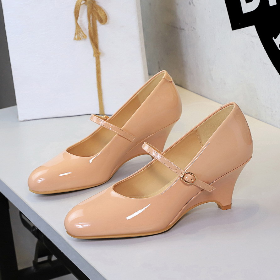 8868-2 Ancient Style Gentle Strap Mary Jane Women's Shoes Slope Heel Height Increase Lacquered Leather Shallow Mouth Round Head High Heels Single Shoes