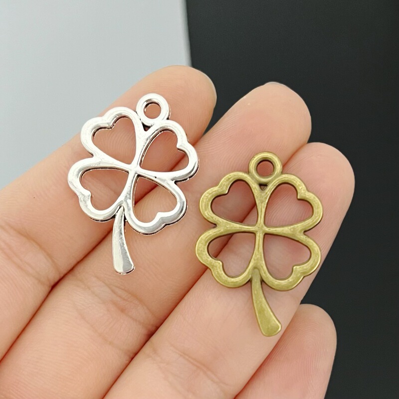 DIY Alloy Jewelry Accessories Personalized Retro Four-Leaf Clover Pendant Necklace Keychain Versatile Pendant