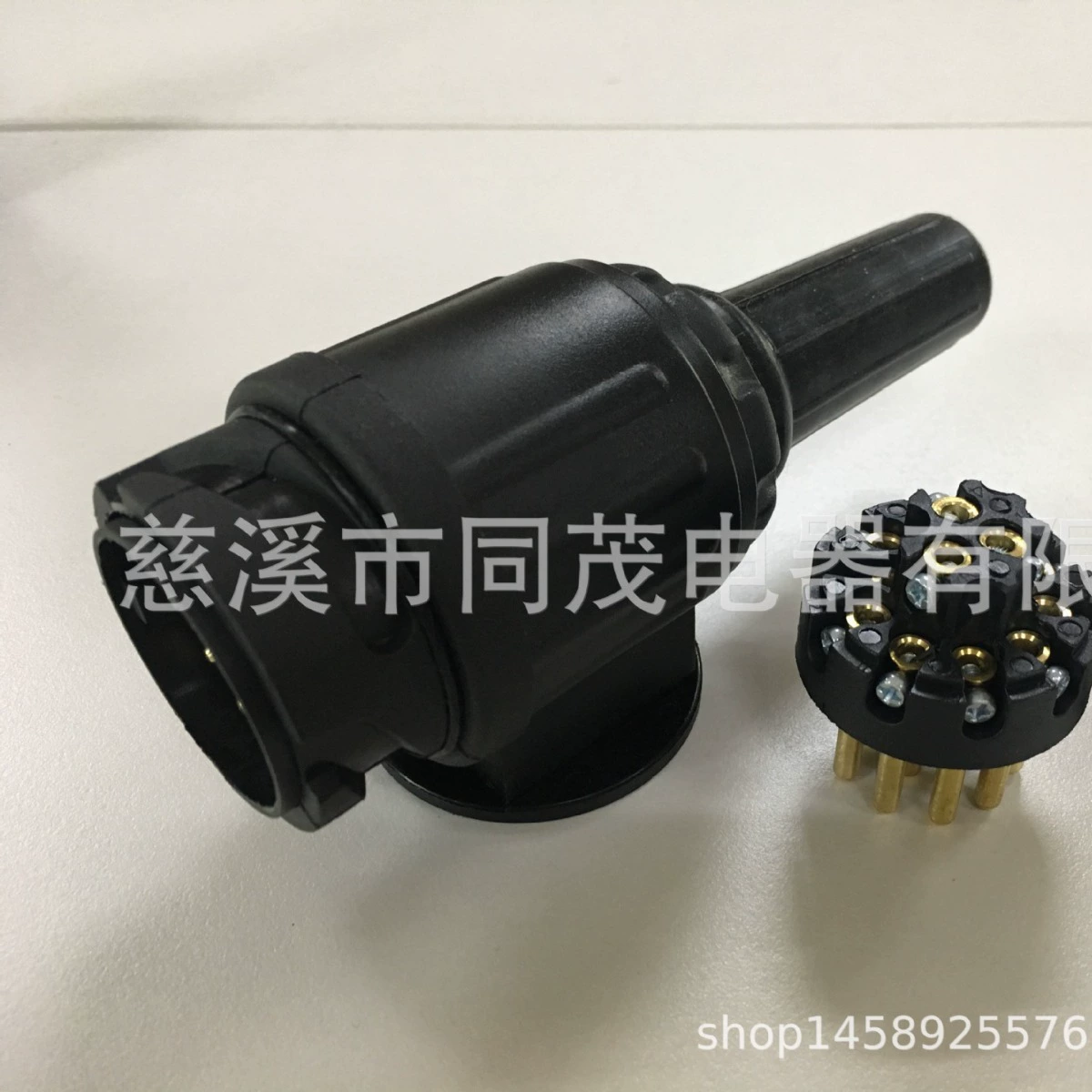 TM3018B+5013 зеленая пластиковая крышка, 13-жильный разъем