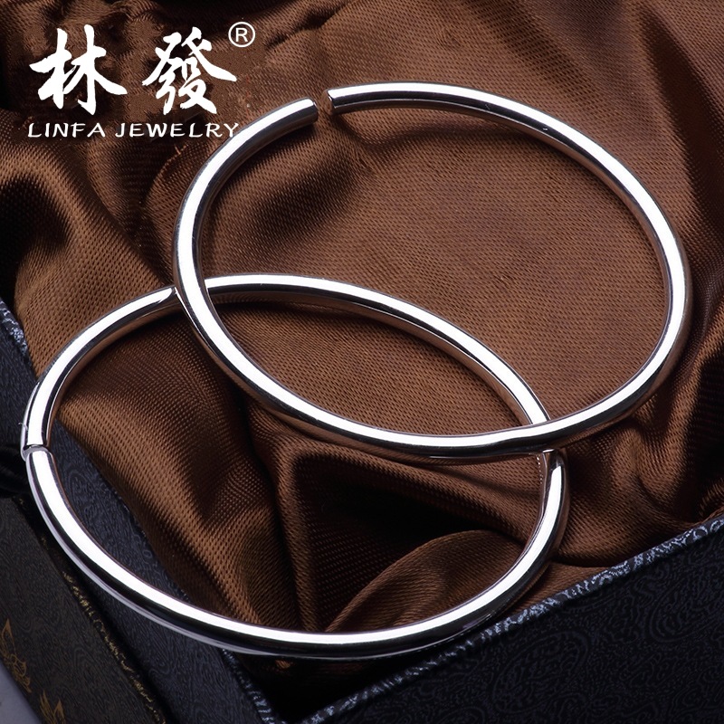 2429043858_1809679933_conew1