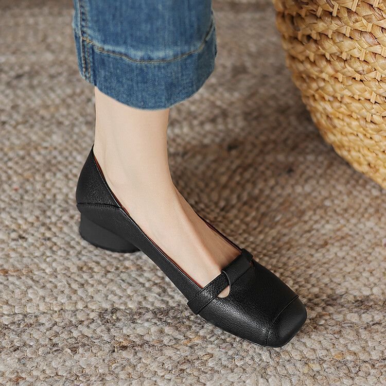 Zapatos de cuero suave de alta calidad, zapatos de cuero superficial para mujeres de escuela secundaria, primavera y otoño de 2026, nuevos zapatos de cuero cuadrados con suela suave, retro