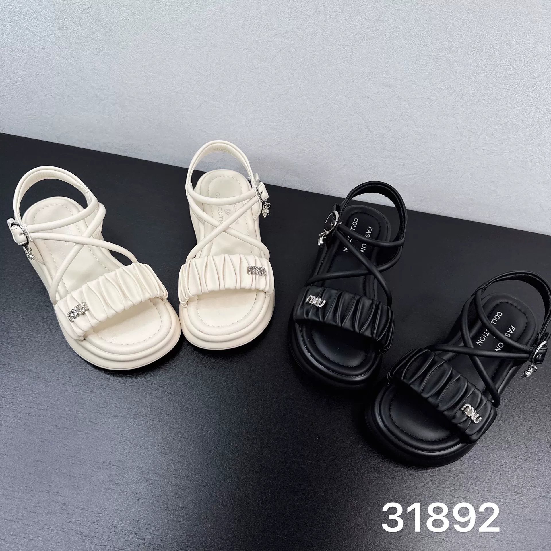 31892 Детские повседневные сандалии для девочек 2025 Летние новые туфли-принцессы Милые и универсальные пляжные сандалии для детей