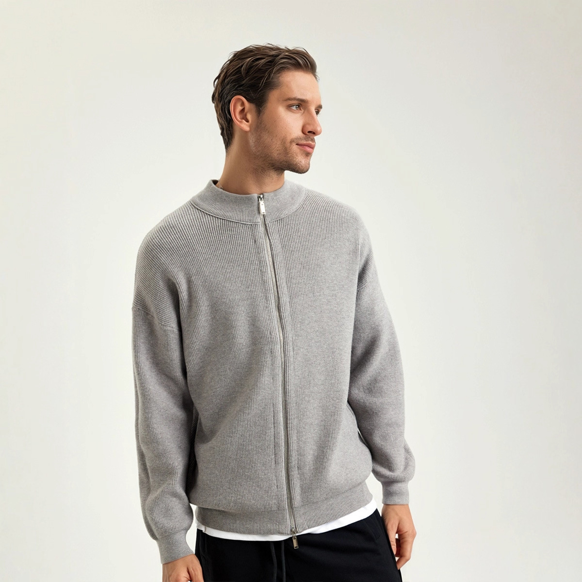 Suéter de cuello alto americano 2025, otoño y invierno con doble cremallera, chaqueta de punto de cardigan para hombre, chaqueta de color sólido suelta.