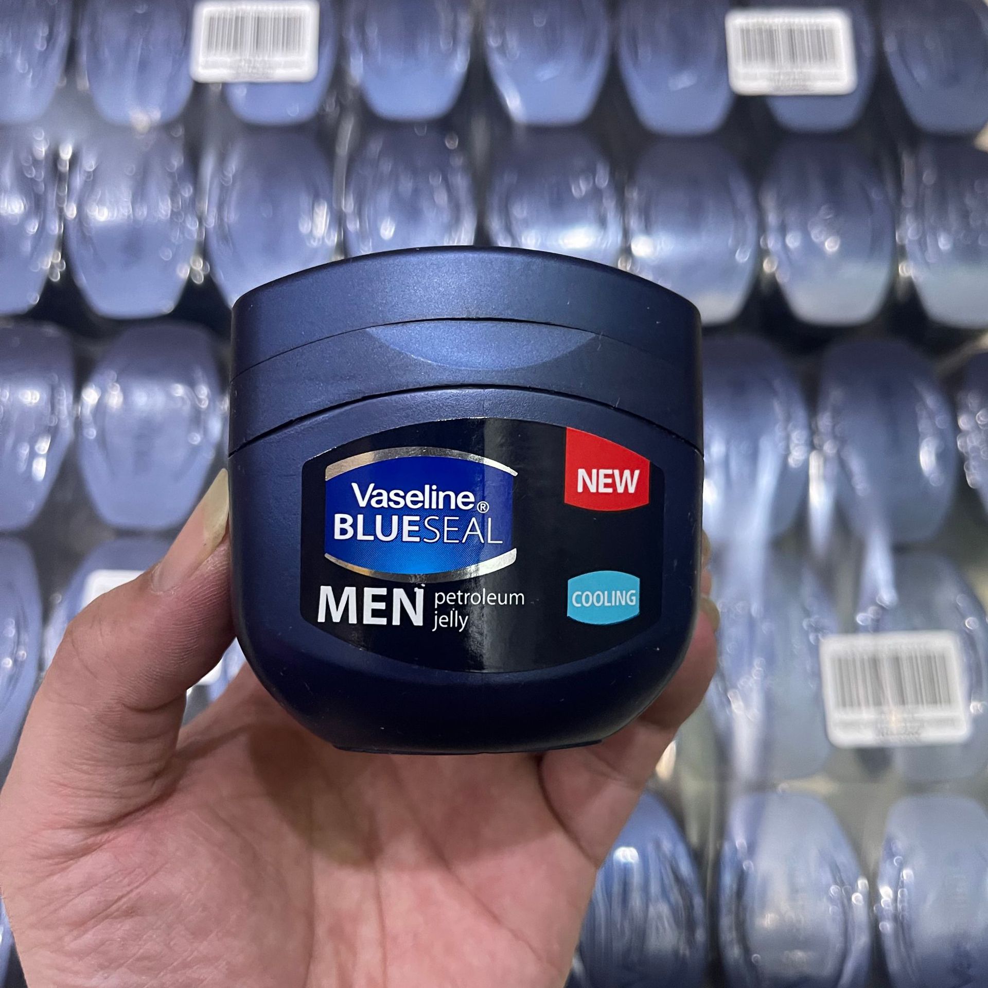 Versión indonesia de Vaseline genuina, crema para la piel, crema de manteca de cerdo para manos y pies, protección contra la congelación y la secedad. image 13