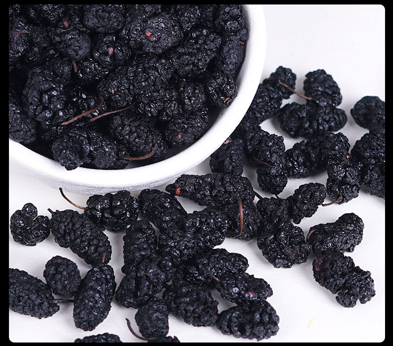 Mulberry Fruit Dried (Morus alba) — Sang Shen Dried Berries for Tea & Soup in use