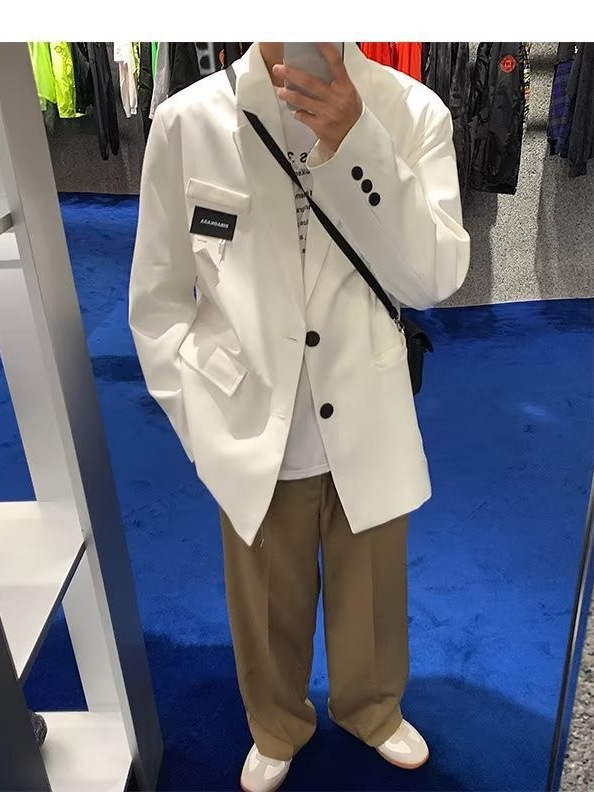 2024 nuevo estilo chaqueta blanca para hombre traje de calle frito de alto nivel para hombre traje pequeño casual estilo de Hong Kong grande