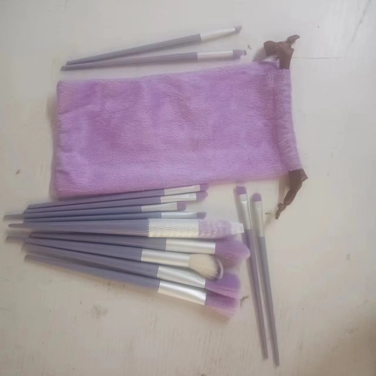 Cuatro Estaciones Verde 13 pinceles de maquillaje conjunto leche té color suministro directo de fábrica Matcha Verde 13 cepillos traje herramientas de belleza