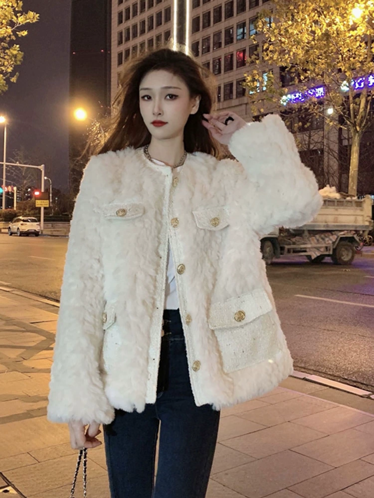 Warm down jacket, Chanel style