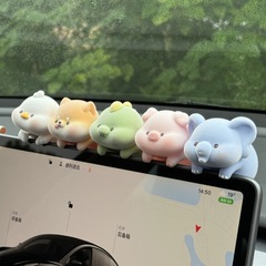 コンピュータのディスプレイはうつ伏せになっています。