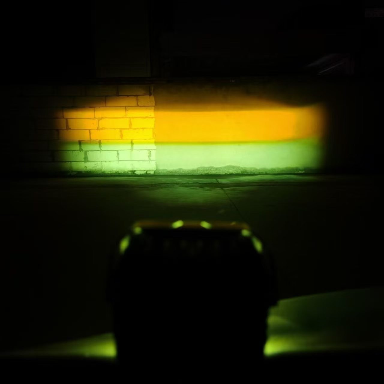 Cross-border motorcycle LED spotlight, dual-color white and yellow modification light, waterproof high-brightness auxiliary light, electric vehicle headlight